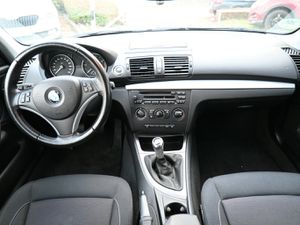 BMW 118 d 5-tür Klima Sitzheiz 4-Seasons 2.Hand...