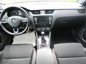 SKODA Octavia 2.0 TSI RS combi DSG Navi Leder Pano Alu...