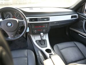 BMW 320 iAut Cabrio Klimaaut Leder Bluet PDC Bi-Xen...
