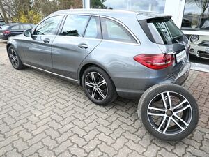 MERCEDES-BENZ C 200 Td 9G*Avantg* Leder Navi LED RFK 17Alu AHK...