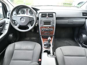 MERCEDES-BENZ B 180 BE Klima BiXen PDC 17Alus 2.Hand...