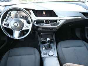 BMW 118 i*F40*Klimaaut Live Navi DAB LED PDC Alus...