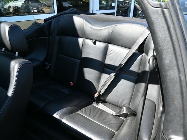 VW Golf Cabriolet 1.6 *Classicline* Leder 17Alus...