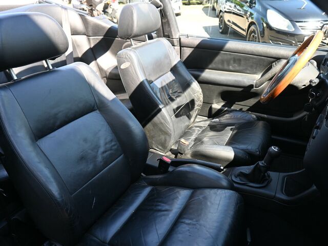 VW Golf Cabriolet 1.6 *Classicline* Leder 17Alus...