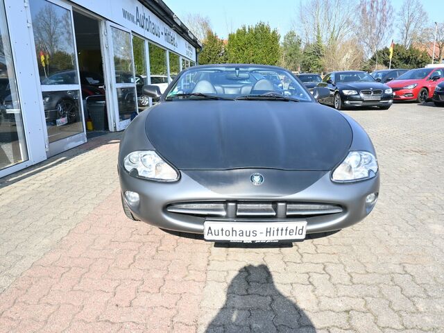 JAGUAR XK8 4.0-V8 Convertible *deutsches Auto*...