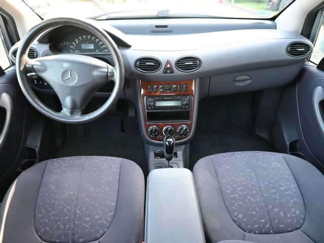 MERCEDES-BENZ A 160 Aut LANG *Elegance* Klima Navi PDC Alu TOP...