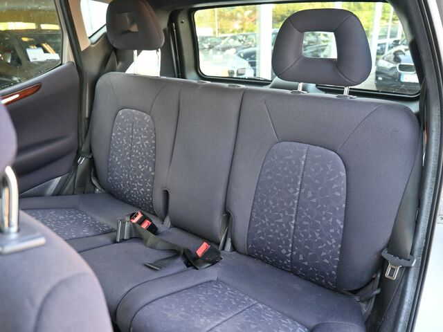 MERCEDES-BENZ A 160 Aut LANG *Elegance* Klima Navi PDC Alu TOP...