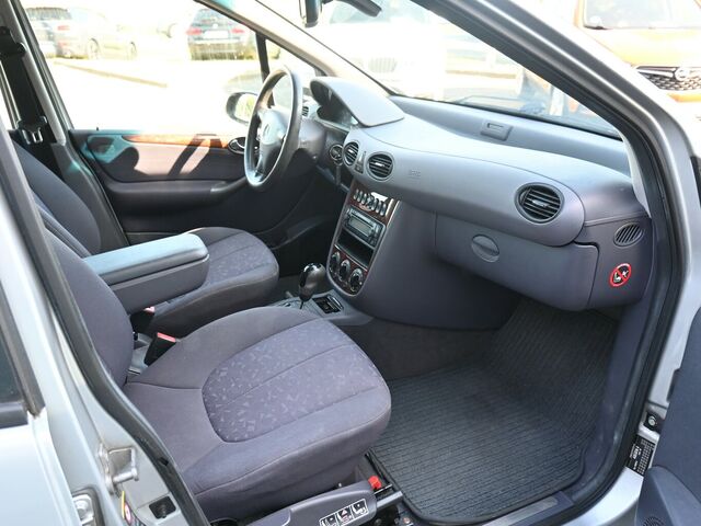 MERCEDES-BENZ A 160 Aut LANG *Elegance* Klima Navi PDC Alu TOP...