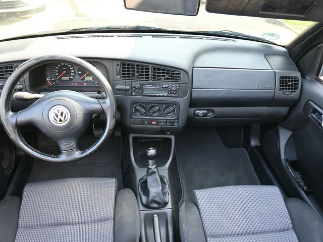 VW Golf Cabriolet 2.0 *Comfortline* kpl.Serviceheft...