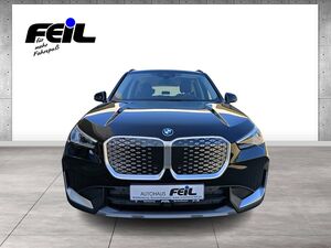 BMW iX1 eDrive20 DAB Parkassistent Shz