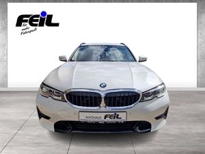 BMW 320d xDrive Sport Line HiFi DAB LED WLAN RFK
