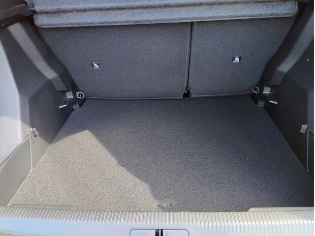 PEUGEOT 2008 Style / Navi / LED/SHZ/PDC/Kam... Ansicht 8 für Fahrzeugdetailseite