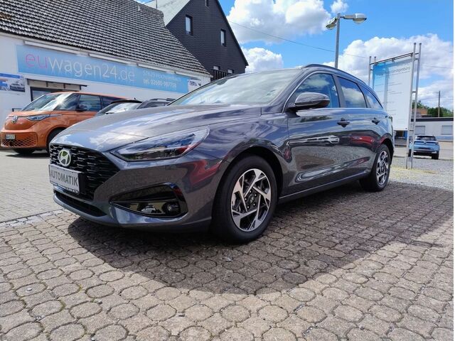 HYUNDAI i30 1,5 TGI Trend DCT NAVI/LED/SHZ/LHZ/Kam...