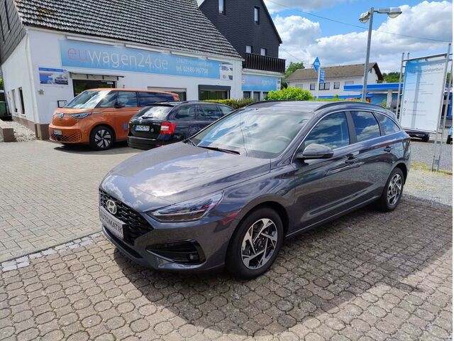 HYUNDAI i30 1,5 TGI Trend DCT NAVI/LED/SHZ/LHZ/Kam... Ansicht 2 für Fahrzeugdetailseite
