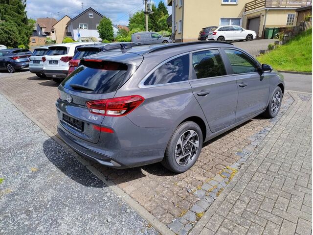 HYUNDAI i30 1,5 TGI Trend DCT NAVI/LED/SHZ/LHZ/Kam... Ansicht 4 für Fahrzeugdetailseite