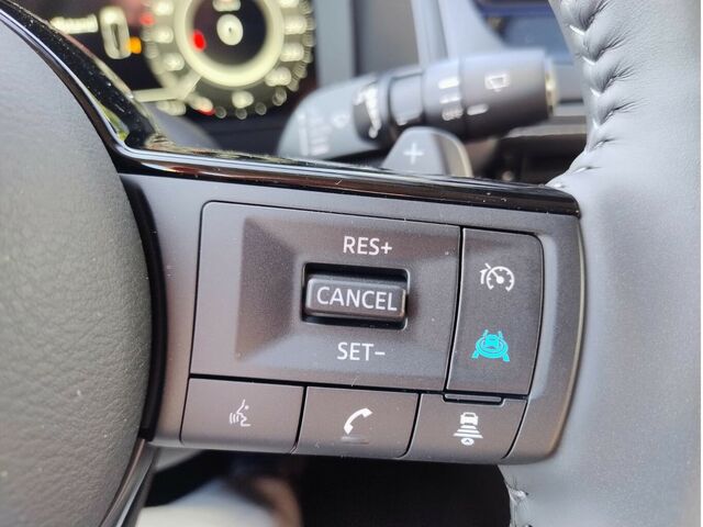 NISSAN Qashqai N-Connecta 1,3 DIG-T /SHZ/LHZ/NAVI/Pano... Ansicht 24 für Fahrzeugdetailseite