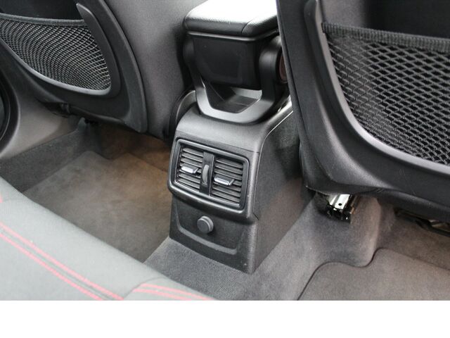 BMW X1 xDrive 20 i SportLine NAVI/LED/Sitzh./AHK... Ansicht 13 für Fahrzeugdetailseite
