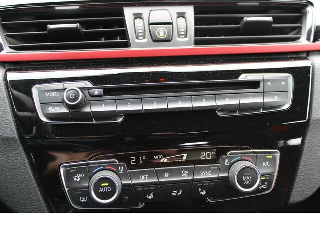 BMW X1 xDrive 20 i SportLine NAVI/LED/Sitzh./AHK... Ansicht 26 für Fahrzeugdetailseite