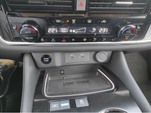 NISSAN X-Trail e-Power e-4orce Tekna 4x4... Ansicht 20 für Fahrzeugdetailseite