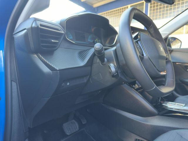 PEUGEOT 208 Ansicht 10 für Fahrzeugdetailseite