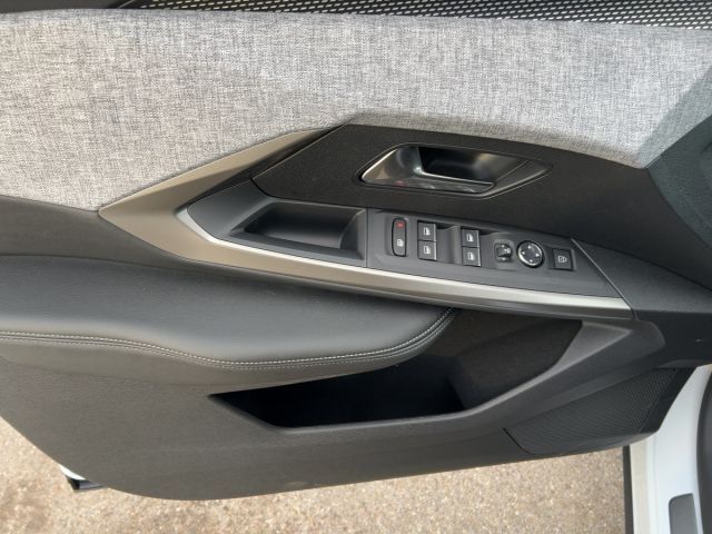 PEUGEOT 5008 Ansicht 15 für Fahrzeugdetailseite