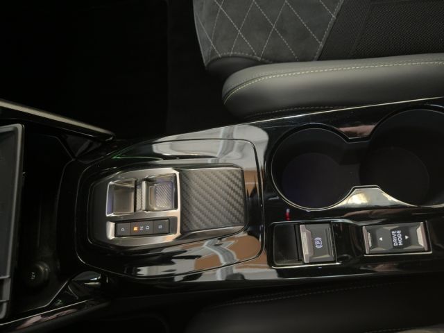 PEUGEOT 2008 Ansicht 10 für Fahrzeugdetailseite