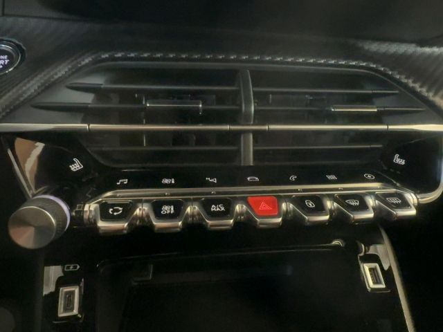 PEUGEOT 2008 Ansicht 12 für Fahrzeugdetailseite