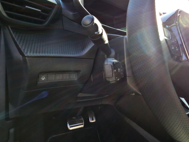 PEUGEOT 2008 Ansicht 13 für Fahrzeugdetailseite