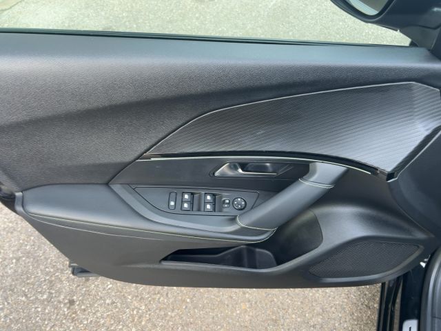 PEUGEOT 2008 Ansicht 15 für Fahrzeugdetailseite