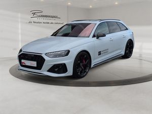 AUDI RS 4 Avant Comp.+ Matrix ACC HuD Pano RS-AGA
