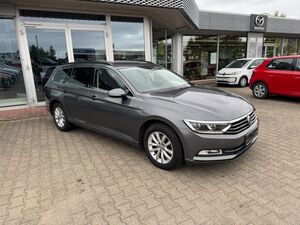 VW Passat Variant