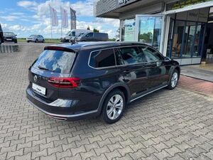 VW Passat Variant