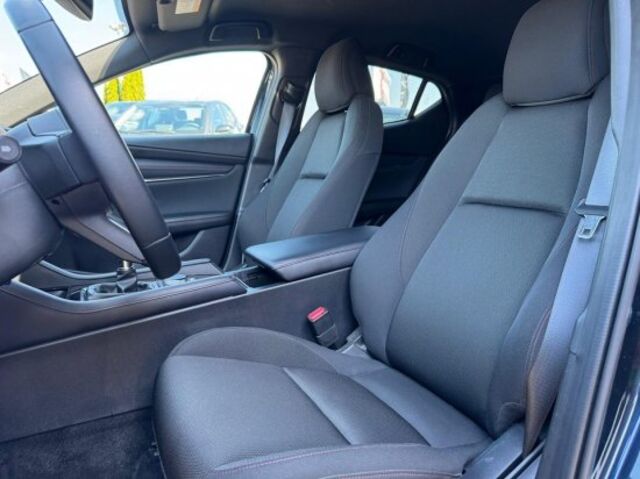 MAZDA 3 Ansicht 7 für Fahrzeugdetailseite
