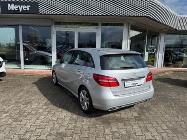 MERCEDES-BENZ B 180 Ansicht 2 für Fahrzeugdetailseite