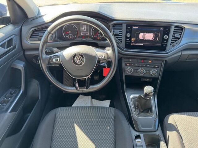 VW T-Roc Ansicht 7 für Fahrzeugdetailseite