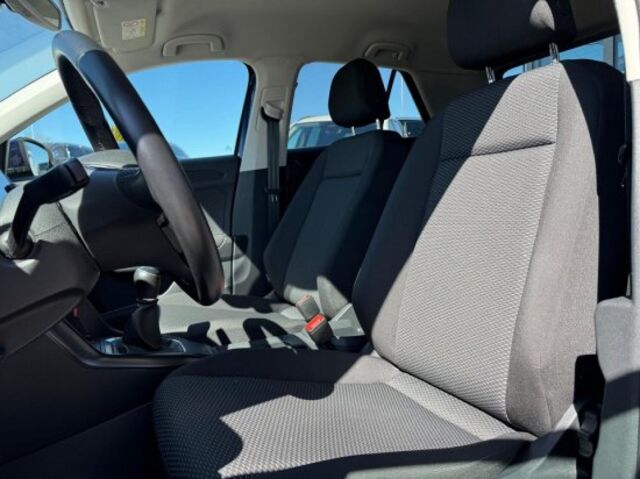 VW T-Roc Ansicht 8 für Fahrzeugdetailseite