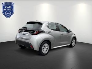 TOYOTA Yaris Hybrid Business Edition