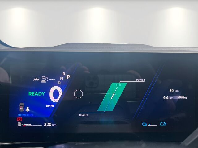 RENAULT Captur Techno Mild-Hybrid 160 EDC Ansicht 12 für Fahrzeugdetailseite