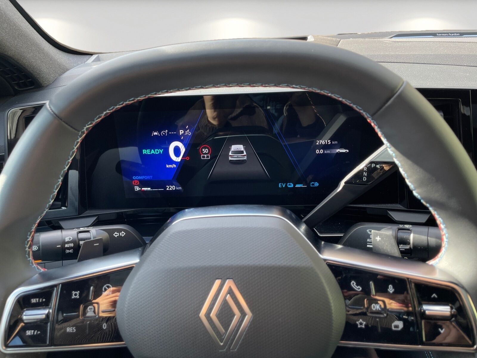 RENAULT Rafale Esprit Alpine E-Tech Full Hybrid 200 Ansicht 12 für Fahrzeugdetailseite