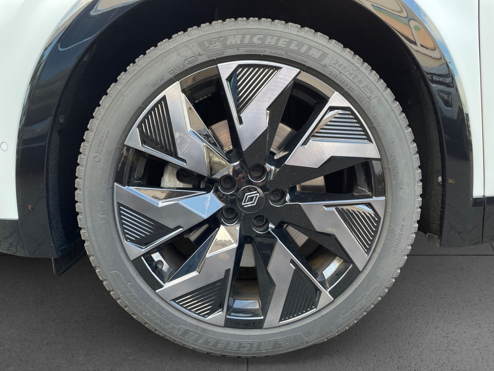 RENAULT Rafale Esprit Alpine E-Tech Full Hybrid 200 Ansicht 16 für Fahrzeugdetailseite