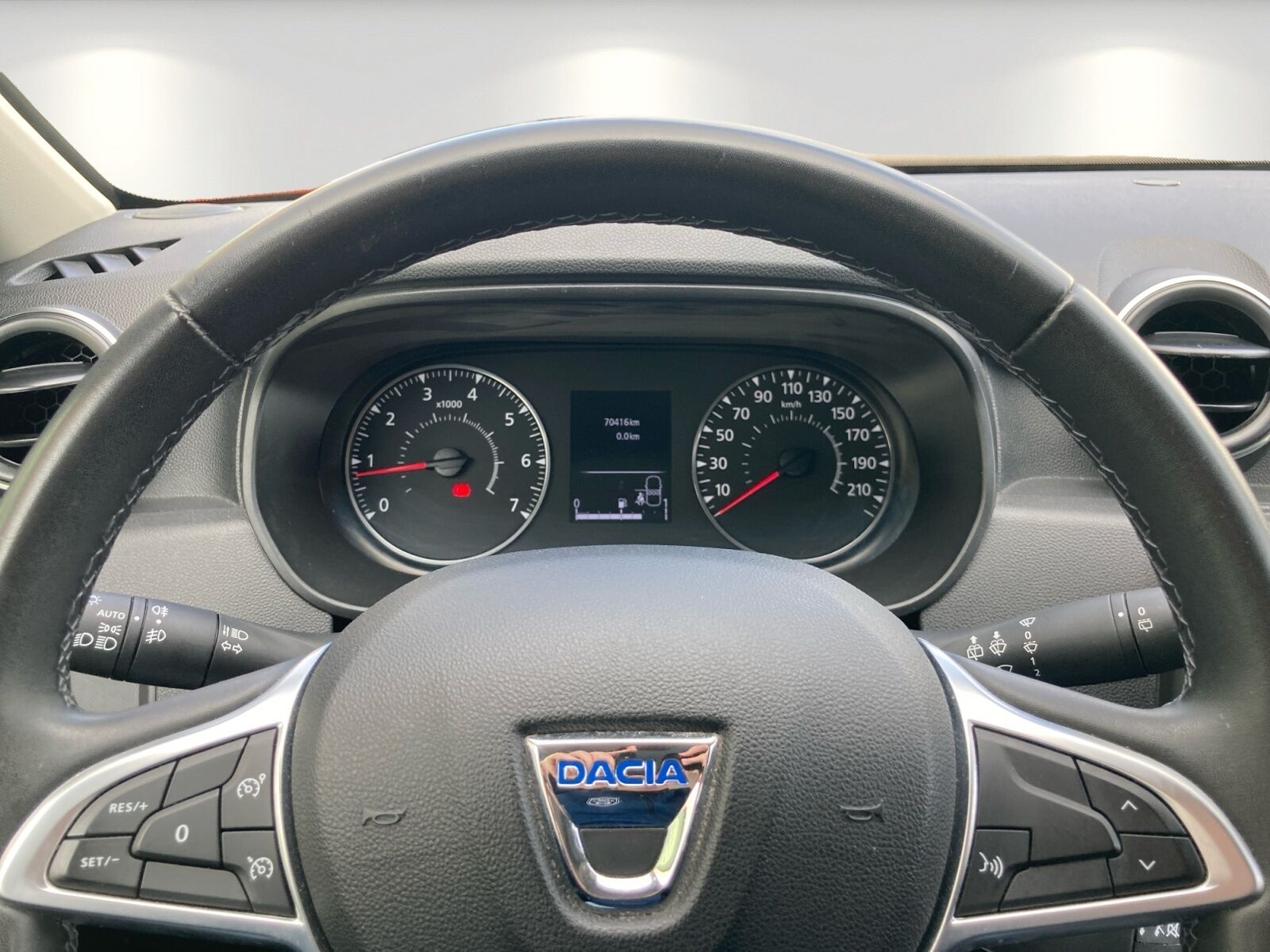 DACIA Duster Comfort TCe 130 Ansicht 12 für Fahrzeugdetailseite