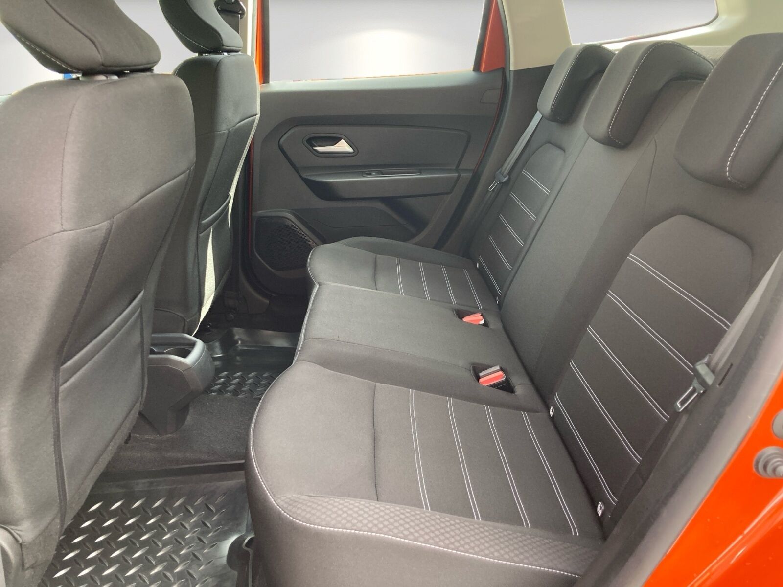 DACIA Duster Comfort TCe 130 Ansicht 7 für Fahrzeugdetailseite
