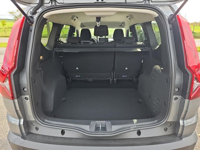 DACIA Sandero Stepway Extreme TCe 110 Ansicht 6 für Fahrzeugdetailseite