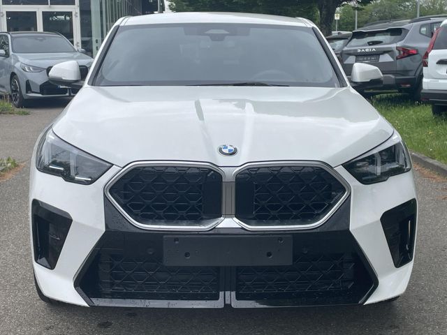BMW X2 s20i M Sport HUD ACC SuView Komfz.Sitzh.AHK Sportpaket Bluetooth Navi LED Klima PDC el. Fenster Ansicht 3 für Fahrzeugdetailseite