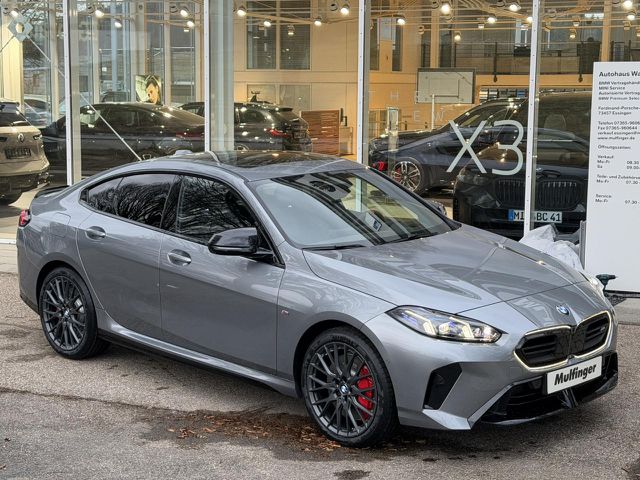 BMW M235 Gran Coupé M235 xDr GC M-Pro HUD ACC Pano.SuView.H/K AHK19 Sportpaket Bluetooth Navi LED Klima PDC el. Fenster Ansicht 4 für Fahrzeugdetailseite