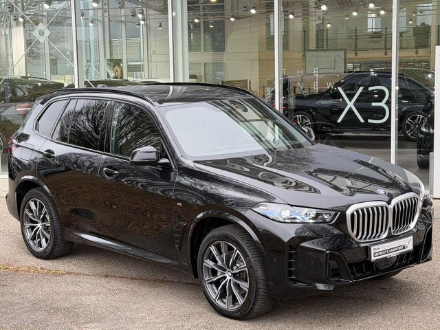 BMW X5 x40d M Sport Sky Standh.IntAktivL.KomfS+Bel Sportpaket Bluetooth HUD Navi LED Vollleder Klima Akt Ansicht 4 für Fahrzeugdetailseite