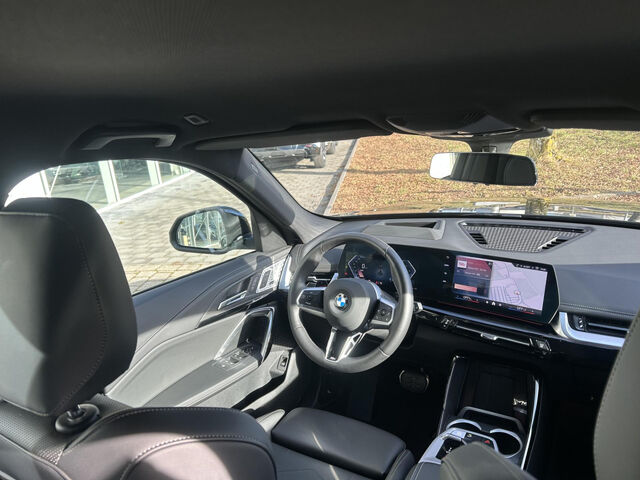 BMW X1 x23d M Sport ACC HUD SurView LiveProf.Massage Sportpaket Bluetooth Navi LED Vollleder Klima PDC e Ansicht 9 für Fahrzeugdetailseite