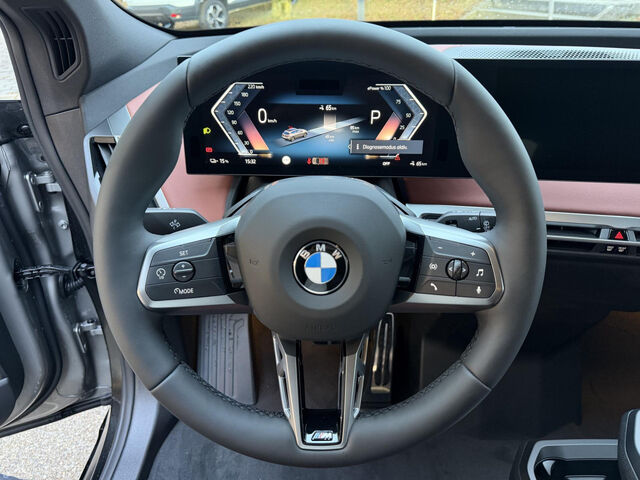 BMW iX x45 M Sport Pro HUD ACC P+ H/K AHK 22 Sportpaket Bluetooth Navi LED Vollleder Klima Luftfederung Ansicht 12 für Fahrzeugdetailseite