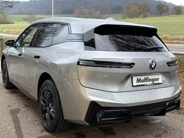 BMW iX x45 M Sport Pro HUD ACC P+ H/K AHK 22 Sportpaket Bluetooth Navi LED Vollleder Klima Luftfederung Ansicht 8 für Fahrzeugdetailseite