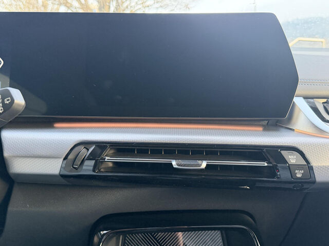 BMW 220 Active Tourer 220i AT M Sport HUD ACC SuView.Lenkh.Komfz.AHK Sportpaket Bluetooth Navi LED Klima PDC el. Fenster Ansicht 12 für Fahrzeugdetailseite